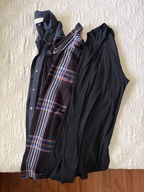 Universal Thread  Button-Up Shirt in Black
